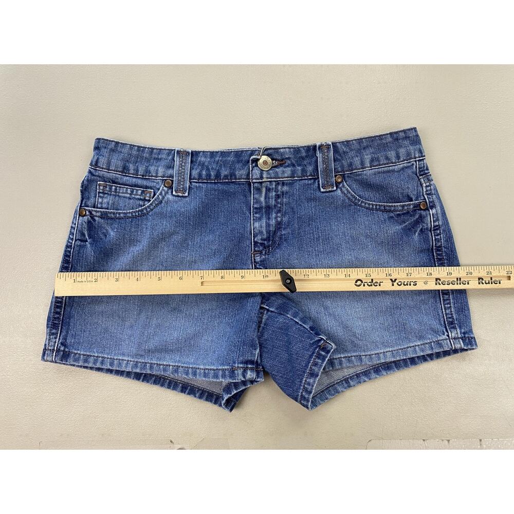 Vintage Y2K Tommy Hilfiger Low Rise Jean Shorts Women 6 Blue Flap Pockets 32x3.5 - Picture 4 of 13